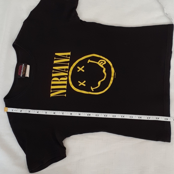 TRUE VINTAGE 90s Nirvana smiley tee - Picture 6 of 6